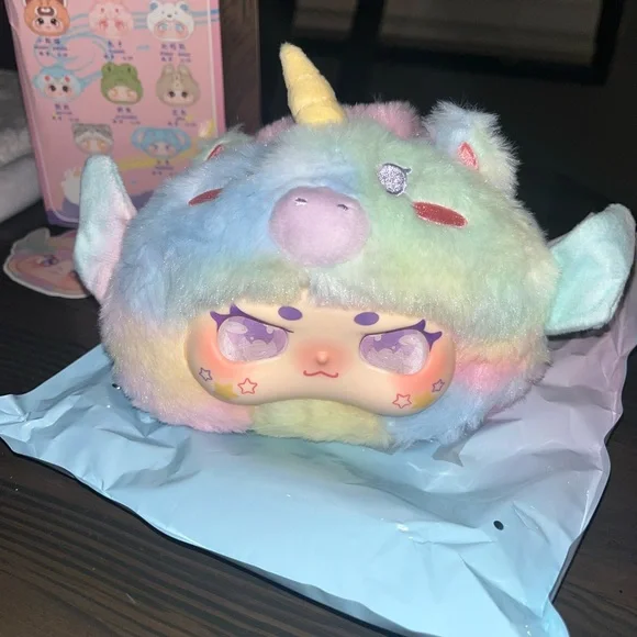 She’s a SECRET Unicorn 🦄 Idol - Picture 3 of 5